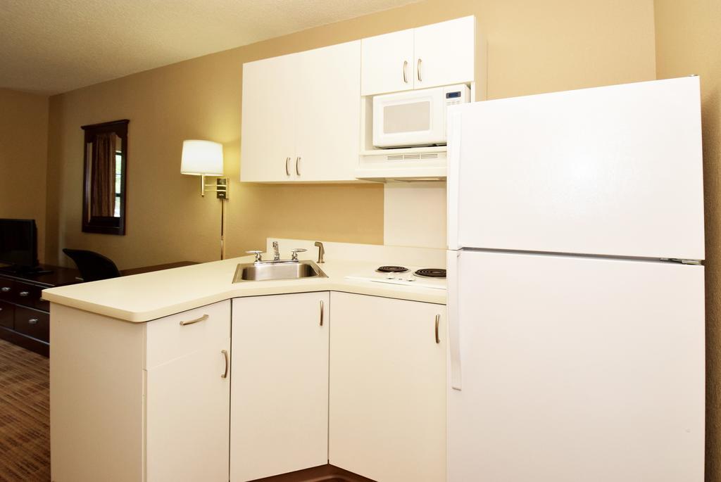 Extended Stay America Suites - Raleigh - Midtown Bagian luar foto